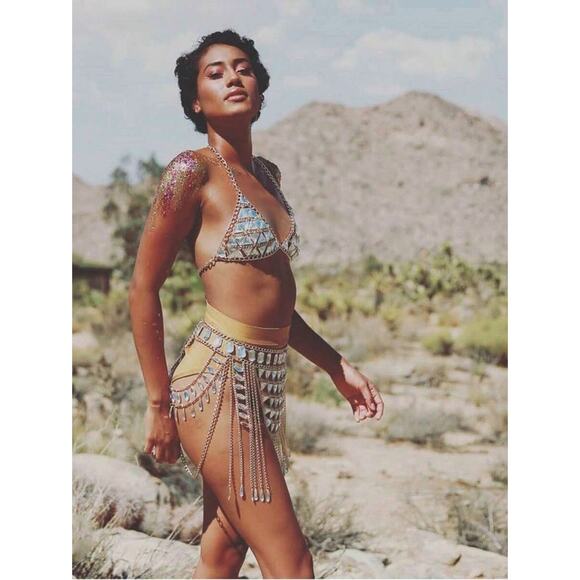 Holographic, Festival, Party, Rave, Club Bikini Bra & Chain Skirt Outfit Set - Picture 2 of 3